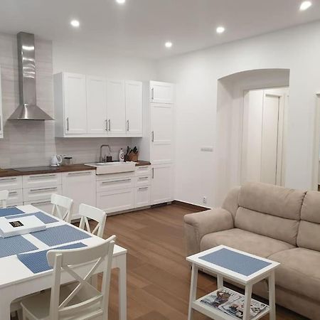 Prague Downtown Vinohrady - Next To Havlicek Park Apartment Екстериор снимка